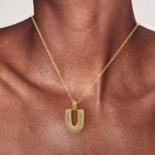 Letra tipo teni con cadena