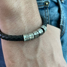 Pulsera con aros personalizados