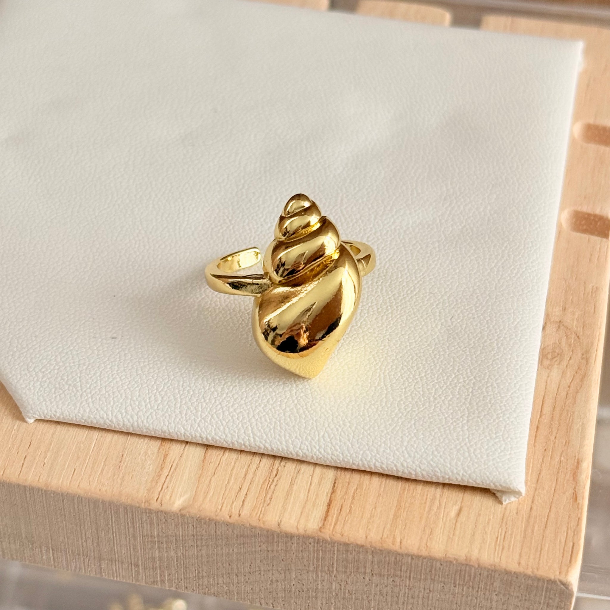Anillo Conchita
