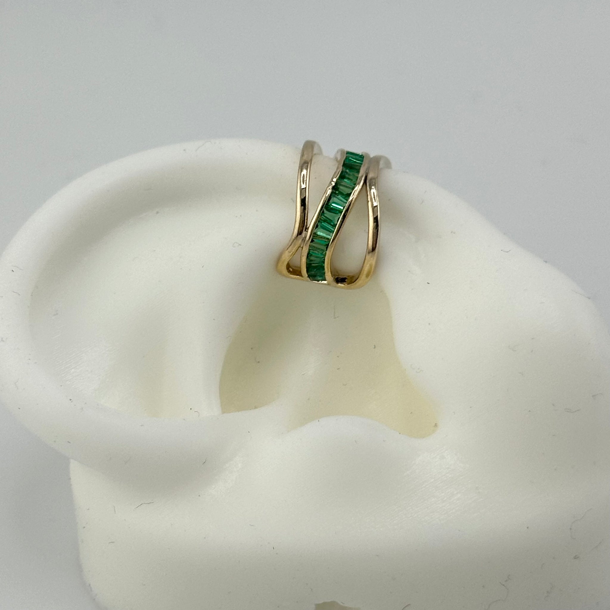 Earcuff con piedra