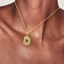 Letra tipo teni con cadena