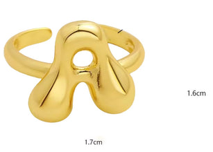 Anillo letra globo burbuja