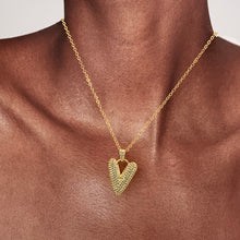 Letra tipo teni con cadena