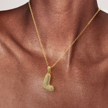 Letra tipo teni con cadena