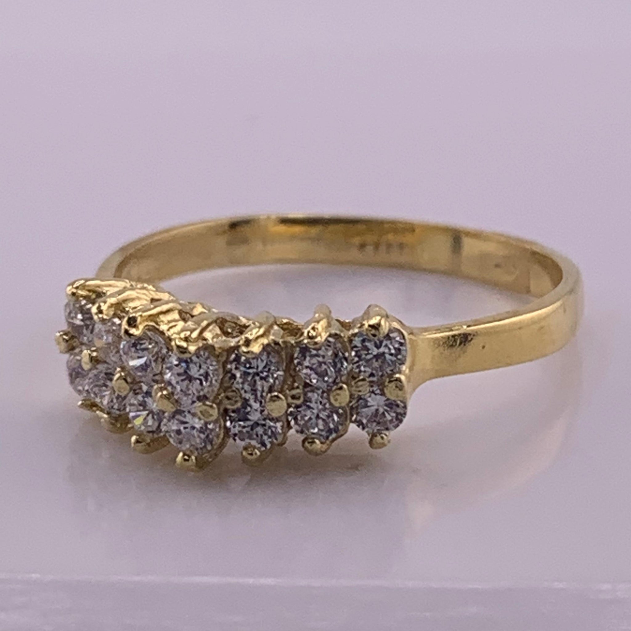 Anillo Fino en Pico