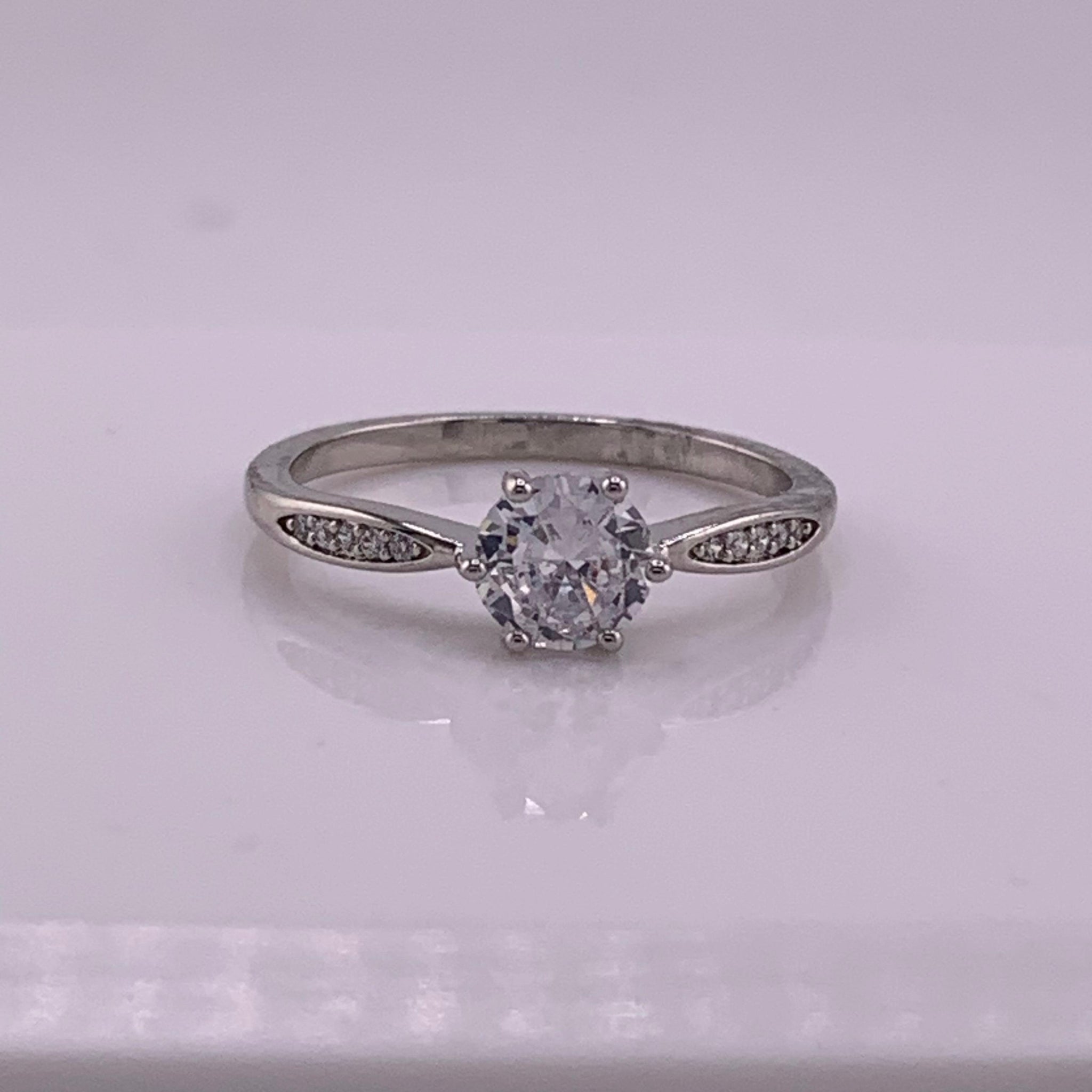 Anillo Fino Z blanca