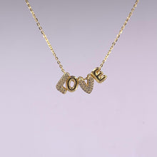 Collar LOVE letra mini globo