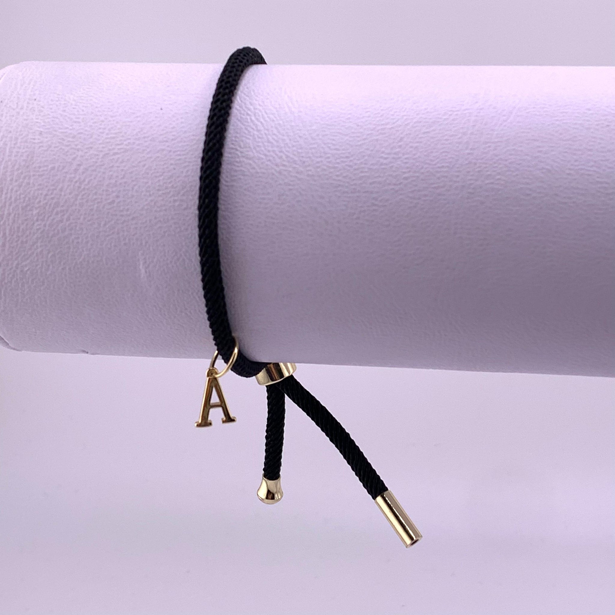 Pulseras con inicial