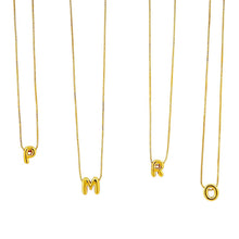 Collar con letra globo mini