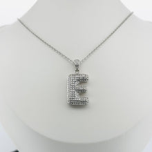 Letra tipo teni con cadena