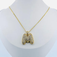 Letra tipo teni con cadena