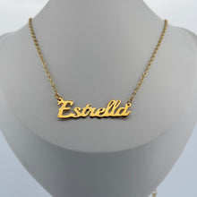 Colla con nombre personalizado cursiva