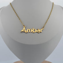 Colla con nombre personalizado cursiva