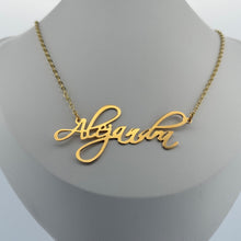 Colla con nombre personalizado cursiva