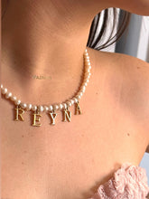Collar perla de río con nombre personalizado